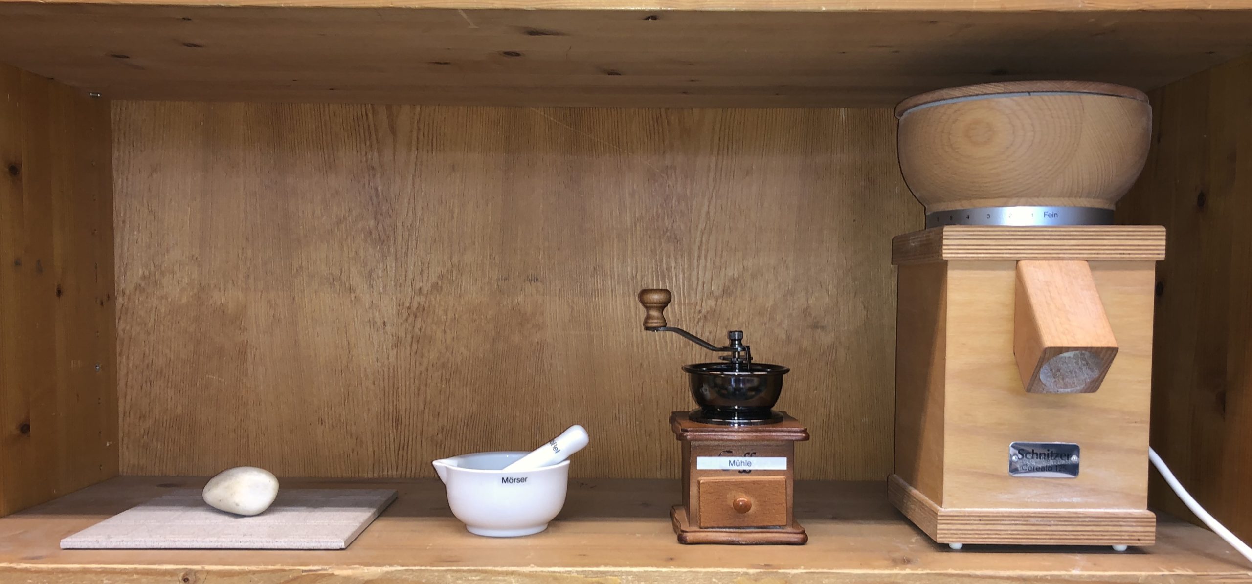 Vom Korn zum Brot mit Getreidemühlen entdecken - Montessori-Ideen.de